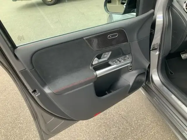 Mercedes-Benz B 250