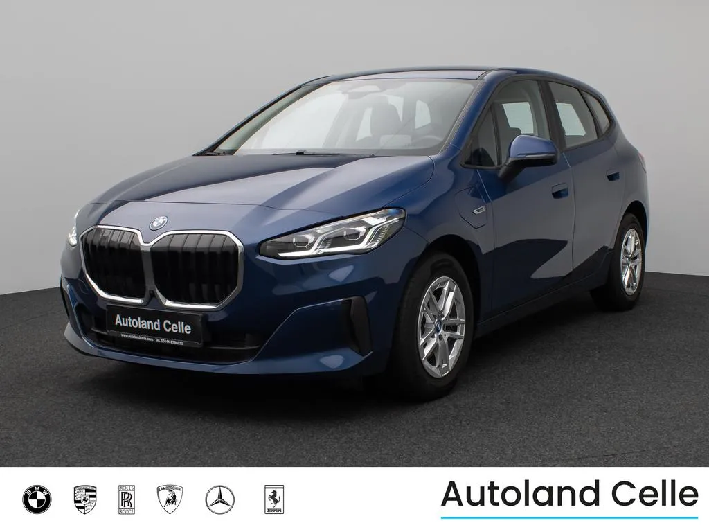BMW 225