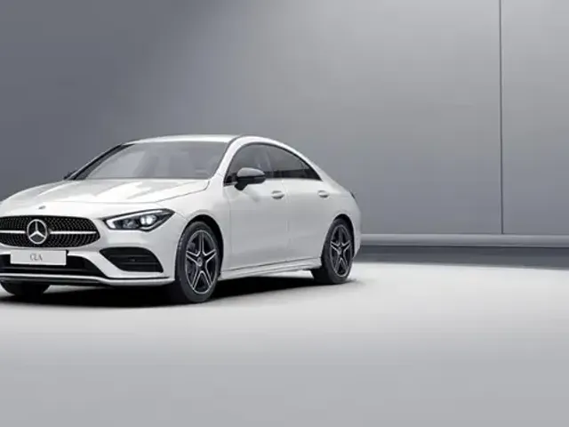 Mercedes-Benz CLA 200