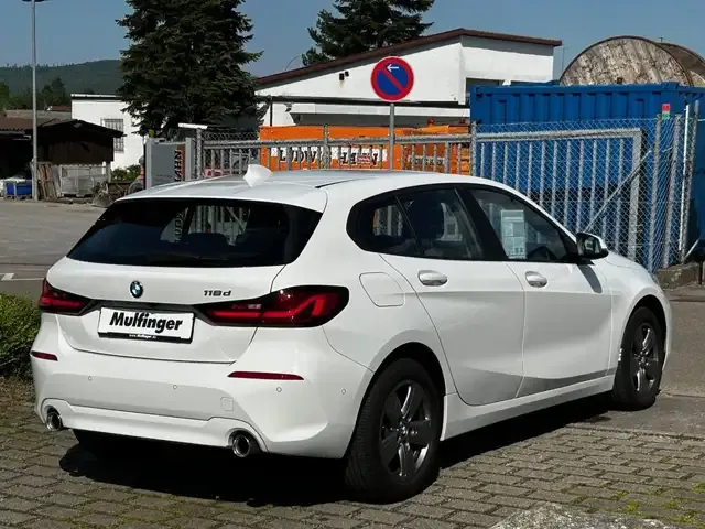 BMW 118
