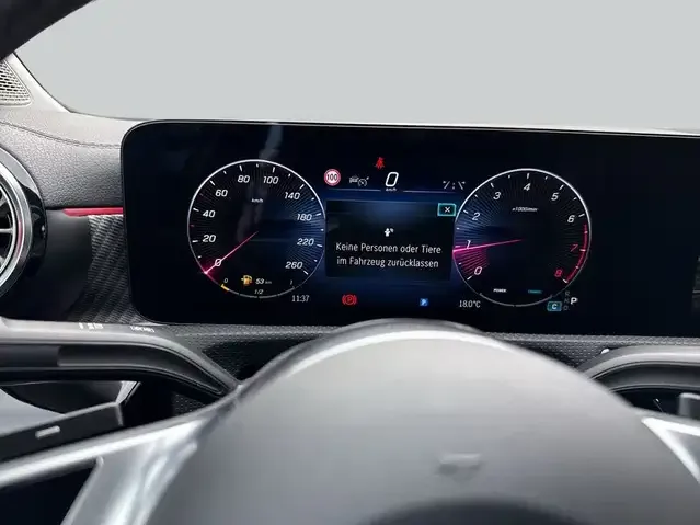 Mercedes-Benz CLA 180