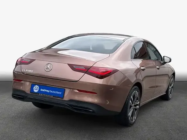 Mercedes-Benz CLA 180