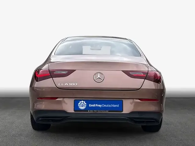 Mercedes-Benz CLA 180