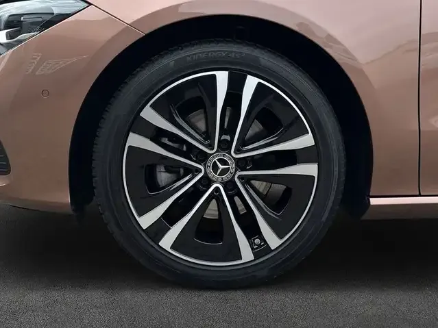 Mercedes-Benz CLA 180