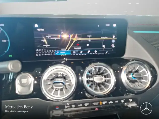 Mercedes-Benz EQA 250