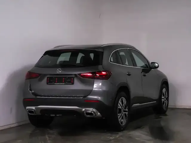 Mercedes-Benz GLA 180