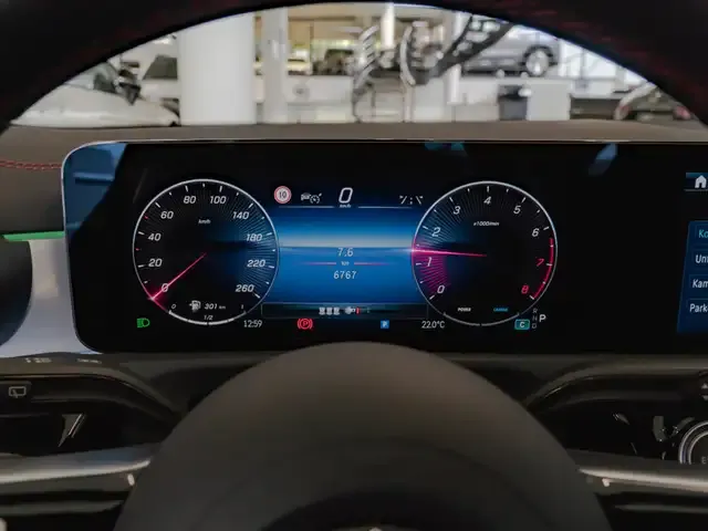 Mercedes-Benz CLA 180