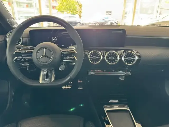 Mercedes-Benz A 35 AMG