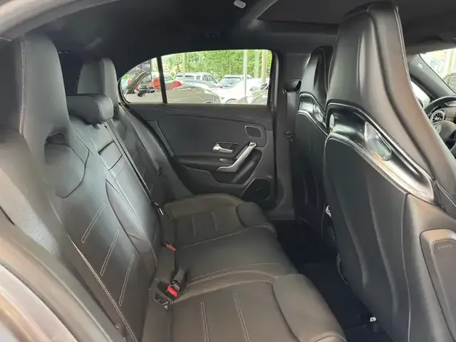 Mercedes-Benz A 35 AMG