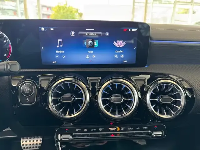 Mercedes-Benz A 35 AMG