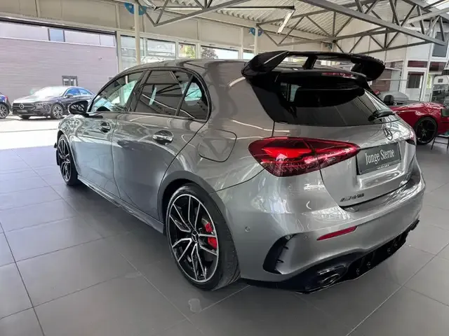 Mercedes-Benz A 35 AMG