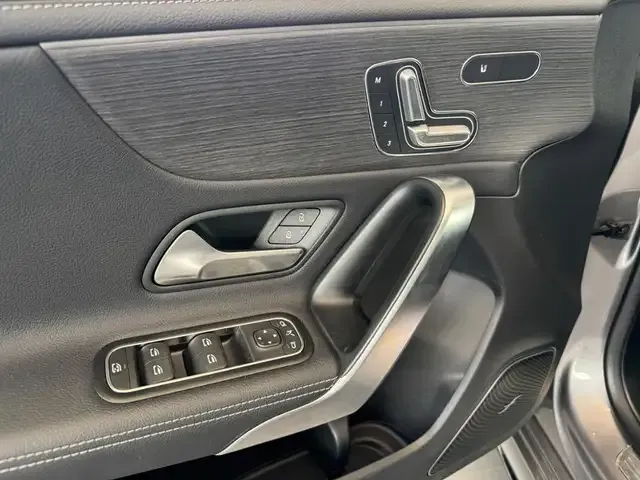 Mercedes-Benz A 35 AMG