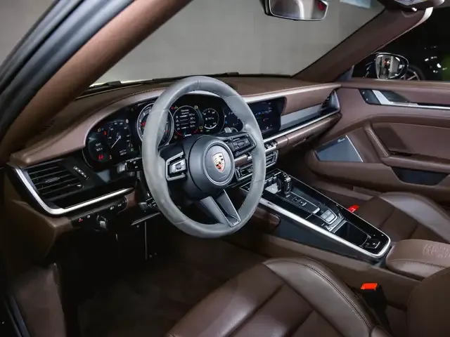 Porsche 992