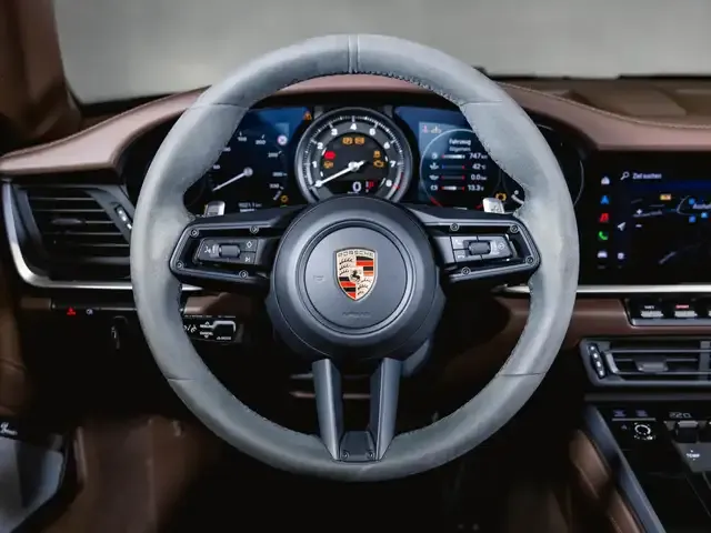 Porsche 992