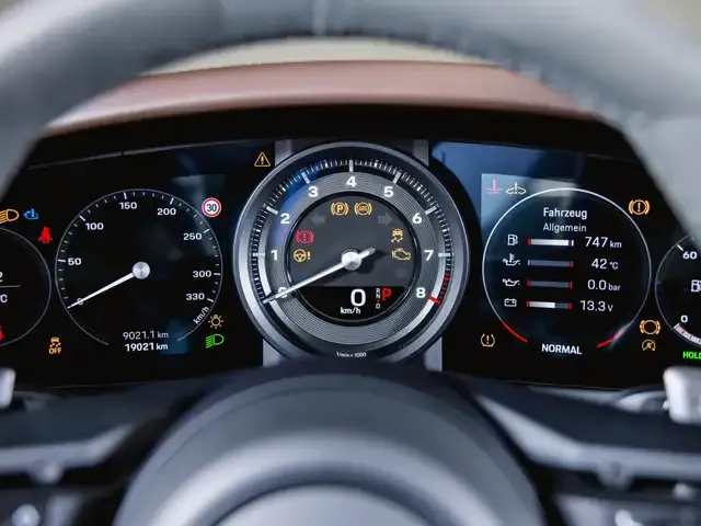 Porsche 992