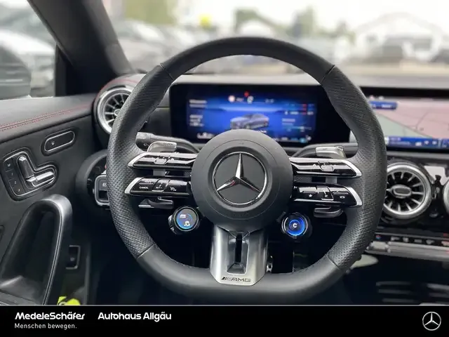 Mercedes-Benz CLA 35 AMG