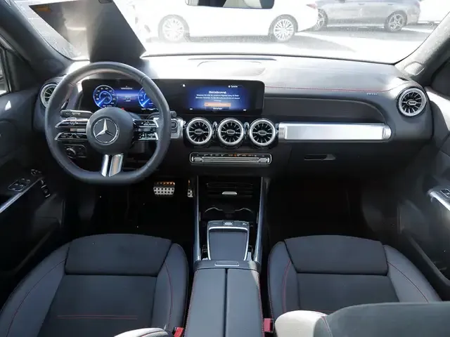 Mercedes-Benz EQB 300