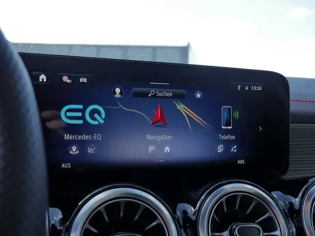 Mercedes-Benz EQB 300