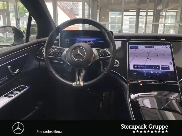 Mercedes-Benz EQE 300