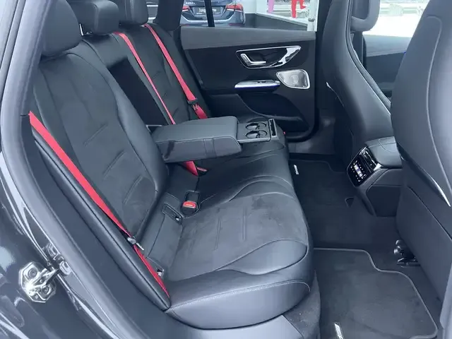 Mercedes-Benz EQE 53