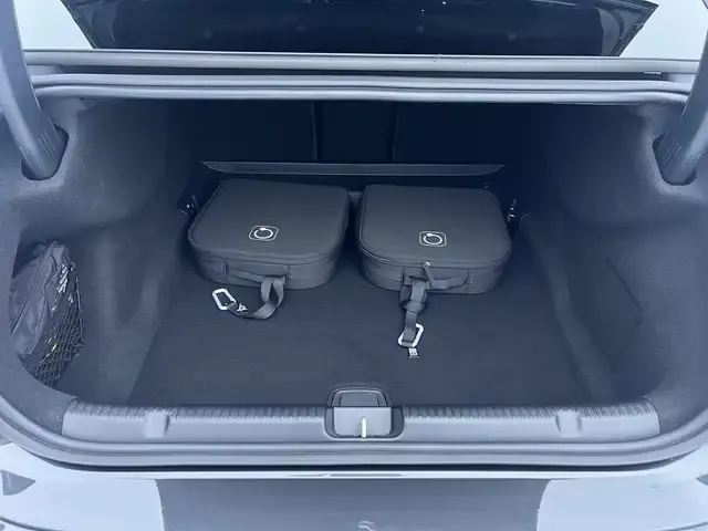 Mercedes-Benz EQE 53