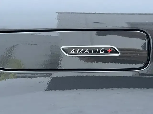 Mercedes-Benz EQE 53