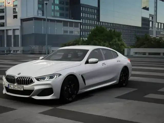 BMW 840