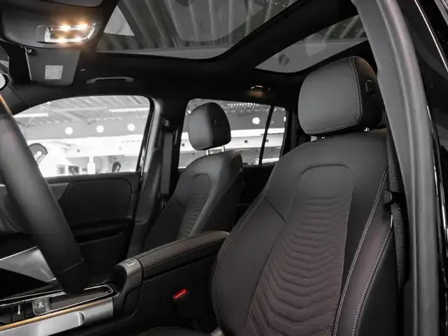 Mercedes-Benz GLB 200