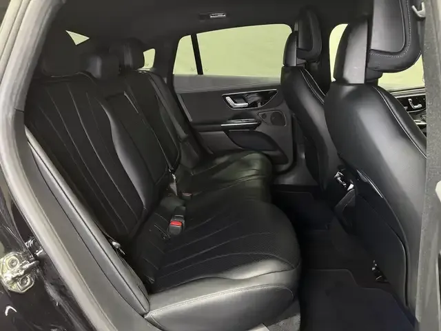 Mercedes-Benz EQE 300