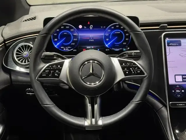 Mercedes-Benz EQE 300