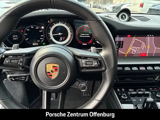 Porsche 992