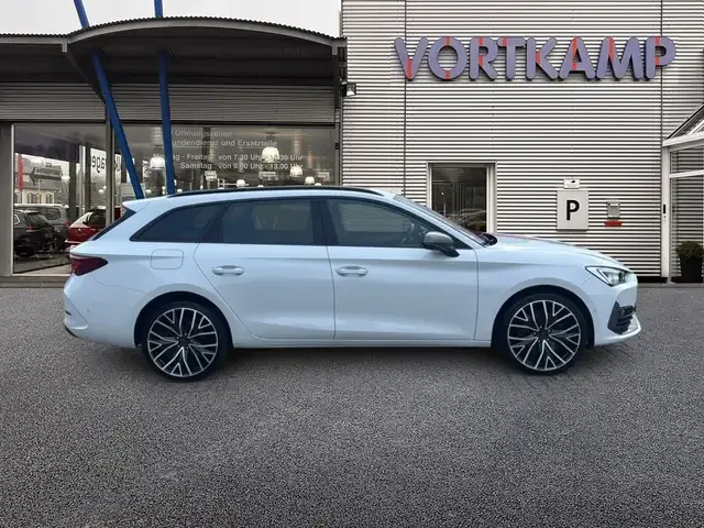 CUPRA Leon