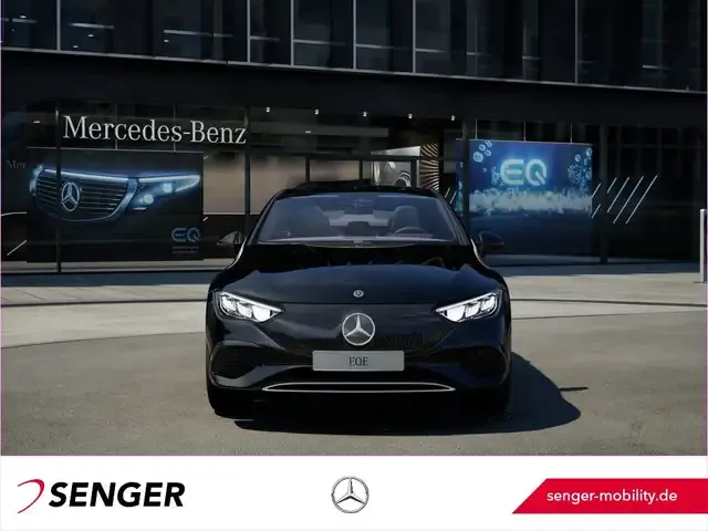 Mercedes-Benz EQE 300