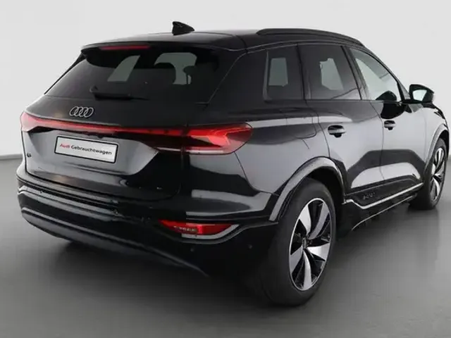 Audi Q6