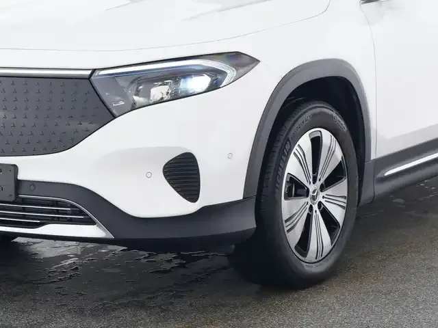 Mercedes-Benz EQB 300