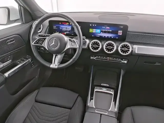 Mercedes-Benz EQB 300