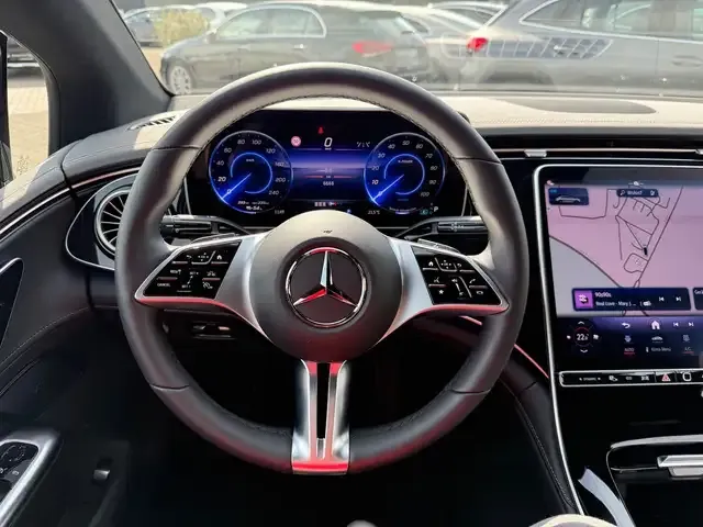 Mercedes-Benz EQE 300