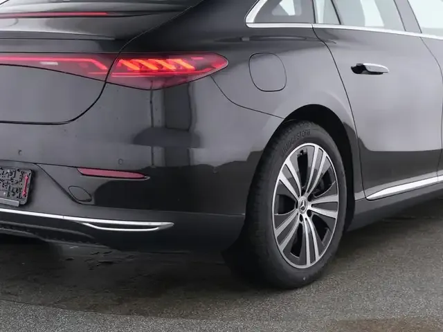 Mercedes-Benz EQE 350