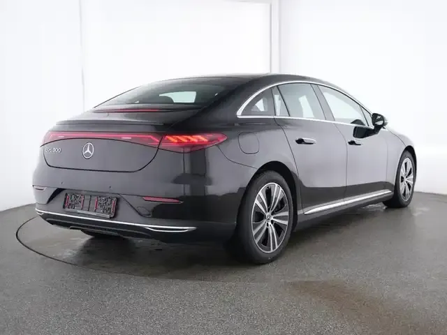 Mercedes-Benz EQE 350