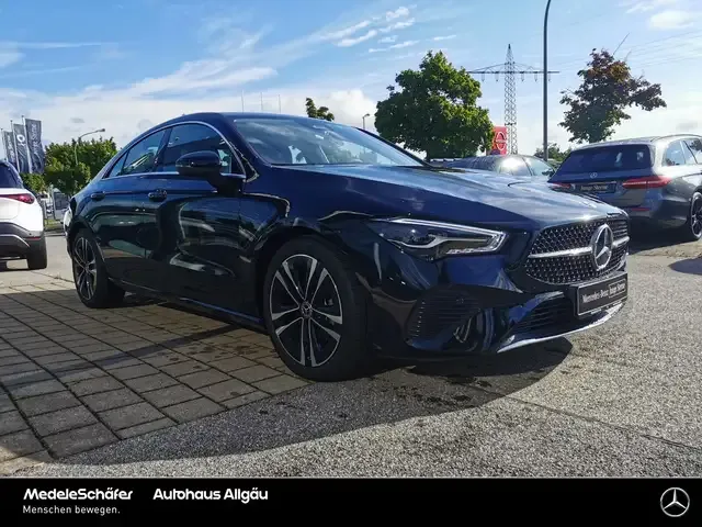 Mercedes-Benz CLA 180