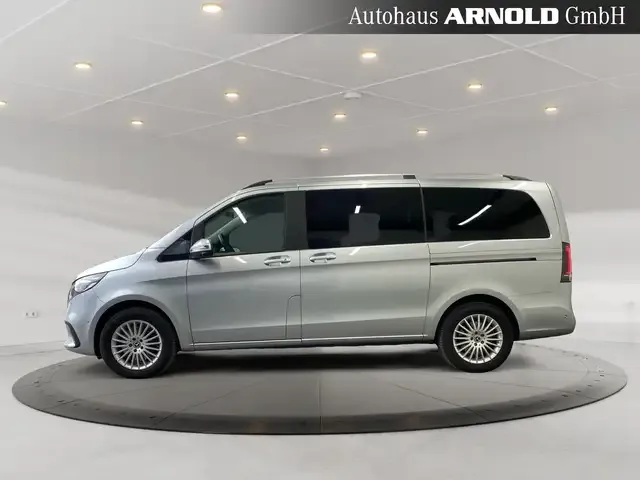 Mercedes-Benz V 250