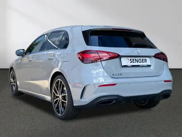 Mercedes-Benz A 200