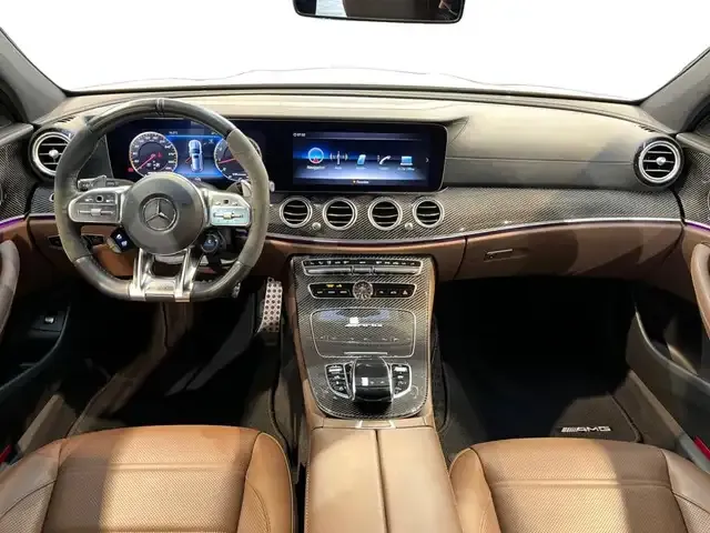 Mercedes-Benz E 63 AMG