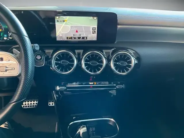 Mercedes-Benz A 250