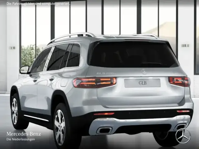 Mercedes-Benz GLB 220