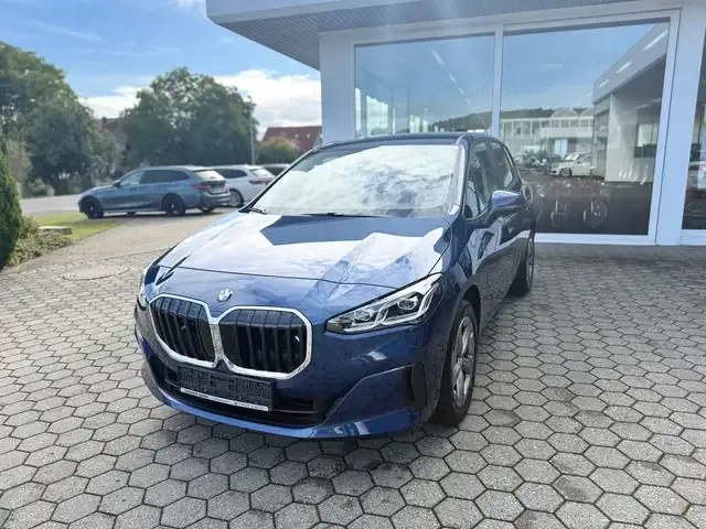 BMW 216