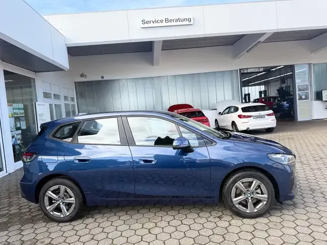 BMW 216
