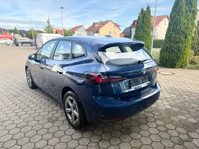 BMW 216