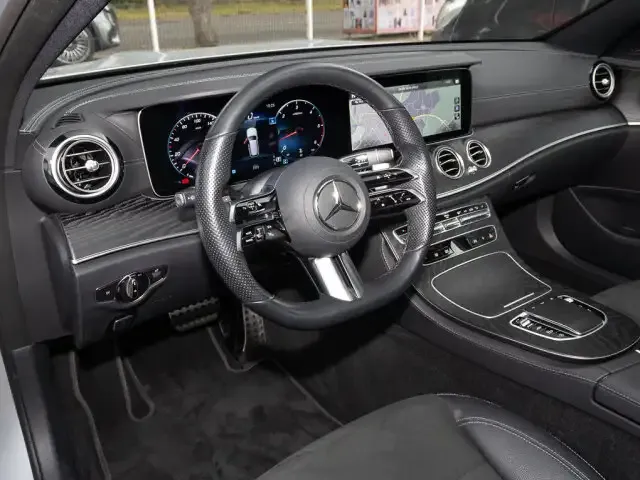 Mercedes-Benz E 400