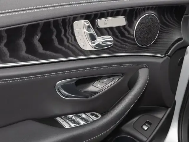 Mercedes-Benz E 400
